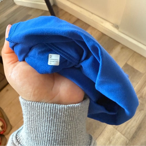 Lululemon align Leggings 23” - Picture 3 of 3